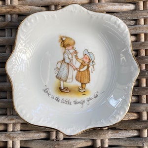 Collectors Holly Hobbie Designer Collection Dish | 1970s Vintage | &quot;Love is the little things you do...&quot;