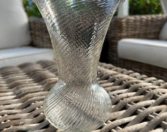 IVV Selezione Italian Art Glass Vase | Mouth-Blown Swirl Design | Vintage 1980s | Made in Italy | 19cm Tall