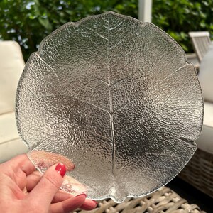 Arcoroc | Glass Plates | Lunch or Salad | Set 4 | Aspen Leaf Pattern  | Embossed Glass | Made in France | Vintage Tableware