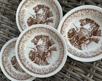 Crown Lynn | Pioneer Stoneware | Dinner Plates | Side Plates