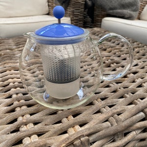 Vintage 1990s Bodum Assam Tea Press | Vibrant Blue Teapot | Danish Design | Heat-Resistant Glass | 1L Capacity | Scandinavian Kitchen Decor