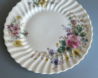 ロイヤルドルトンのシンプリシティ柄ディナープレート8枚セット