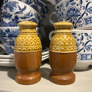 Salt and Pepper Shakers | Wood and Ceramic | Retro | Country Farmhouse Rustic | Mustard and Brown | 1970s vintage