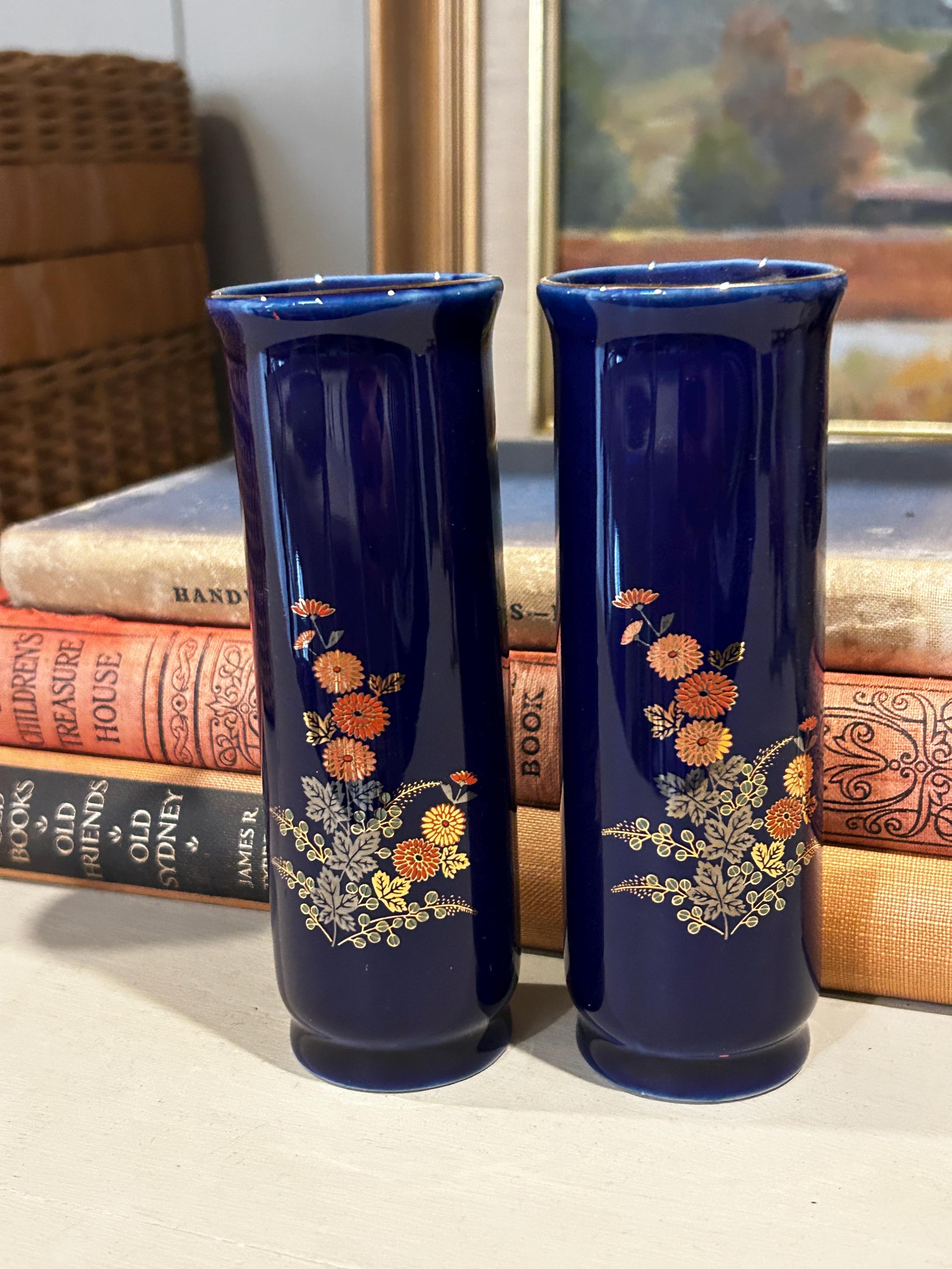 コバルトブルー 陶器 花瓶 2個セット コバルトブルー磁器花瓶 ペア | 九谷焼花模様 | 金彩トリム | 1960年代