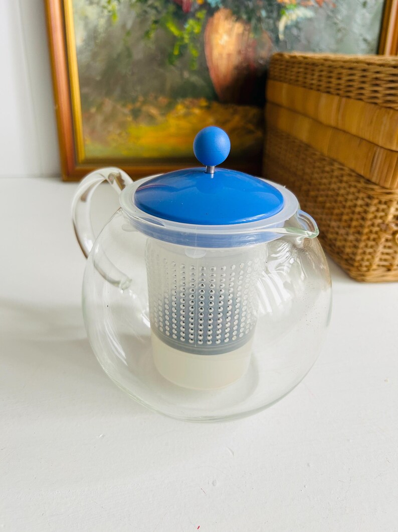 Vintage 1990s Bodum Assam Tea Press | Vibrant Blue Teapot | Danish Design | Heat-Resistant Glass | 1L Capacity | Scandinavian Kitchen Decor image 15