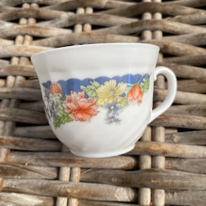 Luminarc theekop 'Florine' | Vintage Frans geribbeld glas uit de jaren 80 | Kleurrijk bloemdessin