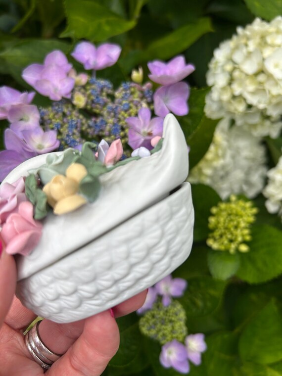 磁器製白鳥の小物入れ | ヴィンテージ花柄陶器記念品入れ - Etsy 日本