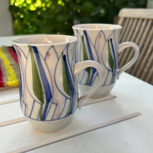 Alistair Whyte | Artisan | Hand-Painted Mugs | Australian Ceramic Art | Set of 2