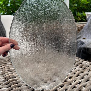 Arcoroc | Large Oval Platter | Aspen Leaf Pattern | Dessert Sandwich Cheese Serveware | Embossed Glass | Made in France | Vintage Tableware