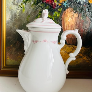 Red Floral Hutschenreuther Coffee Pot | Maria Theresia Mainau Design | Vintage 1980s Elegance