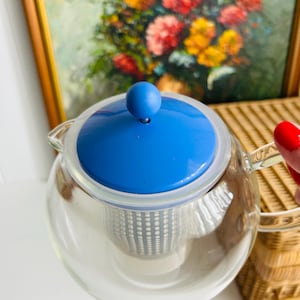 Vintage 1990s Bodum Assam Tea Press | Vibrant Blue Teapot | Danish Design | Heat-Resistant Glass | 1L Capacity | Scandinavian Kitchen Decor image 10
