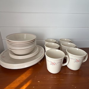 Corelle English Breakfast Dinnerware Set | 24 Piece | Pink Rose Floral | 1980s Cottagecore
