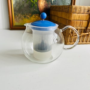 Vintage 1990s Bodum Assam Tea Press | Vibrant Blue Teapot | Danish Design | Heat-Resistant Glass | 1L Capacity | Scandinavian Kitchen Decor image 2