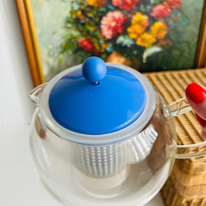 Vintage 1990s Bodum Assam Tea Press | Vibrant Blue Teapot | Danish Design | Heat-Resistant Glass | 1L Capacity | Scandinavian Kitchen Decor image 14