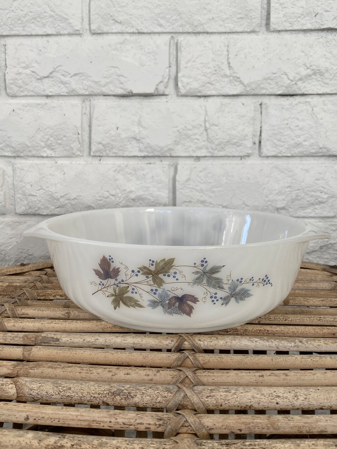 Agee Pyrex Round Casserole Dish vintage Bacchus Grape Vine Motif ...