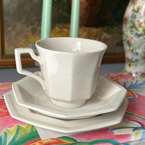 Heritage White Johnson Bros Trio Set | Ironstone China and extra plate and saucer