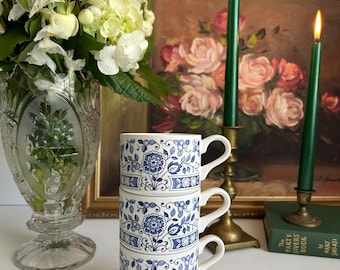 Broadhurst UK | Xícaras de ferro fundido com estampa floral azul | Conjunto de 3