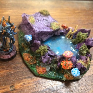 Miniature Warcraft Diorama (includes figure!),  Scatter Terrain  ,  for display or use in tabletop gaming + roleplaying