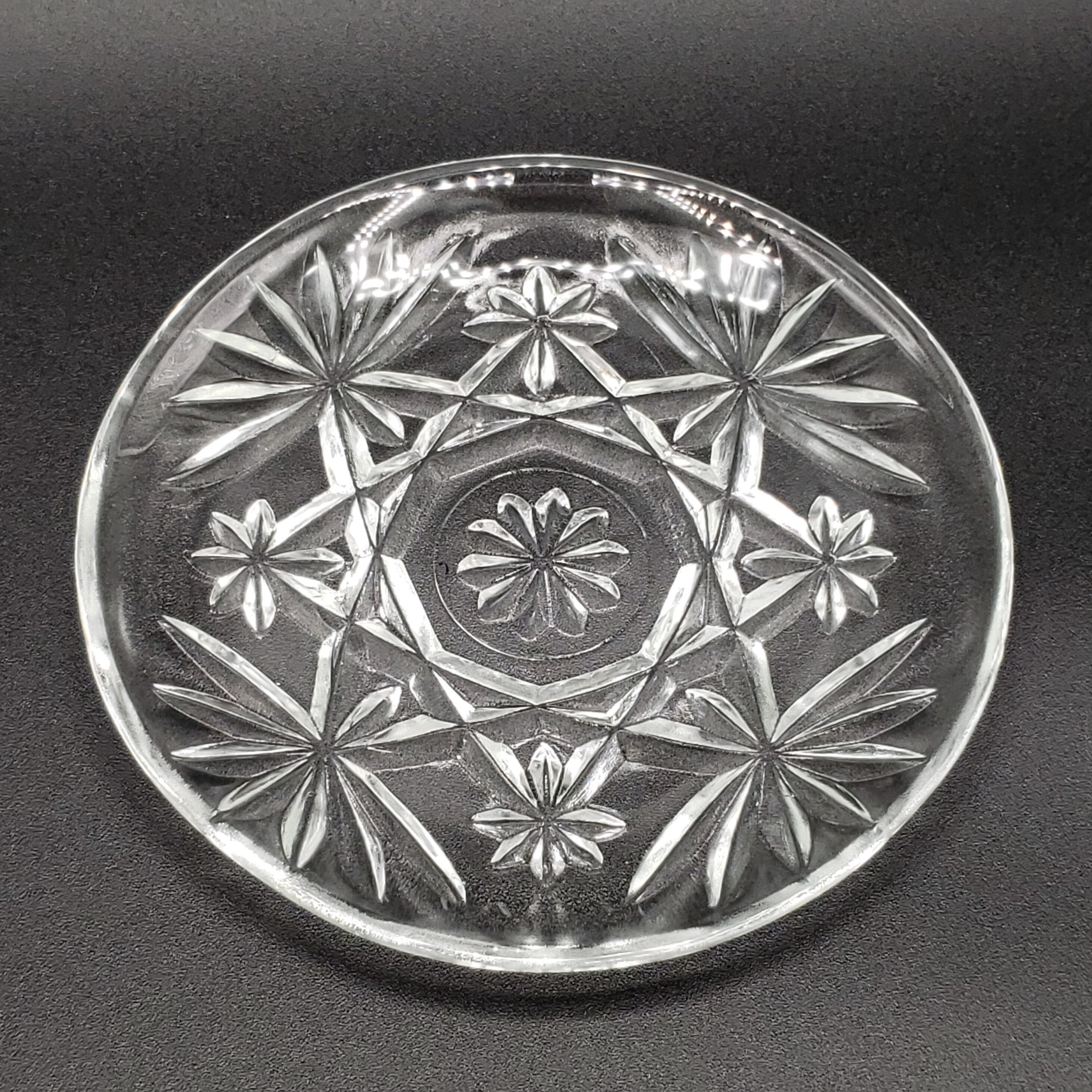 Vintage Anchor Hocking Prescut Oatmeal Glass Cake Plates
