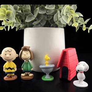 Peanuts figures - Etsy 日本