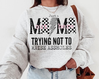 Just a Mom Out Here PNG SVG, Funny Mom Png, Sassy Mama Svg, Motherhood Sarcasm Mom Png, Checkered Mama Png, Trendy Mama, Prezent na Dzień Matki