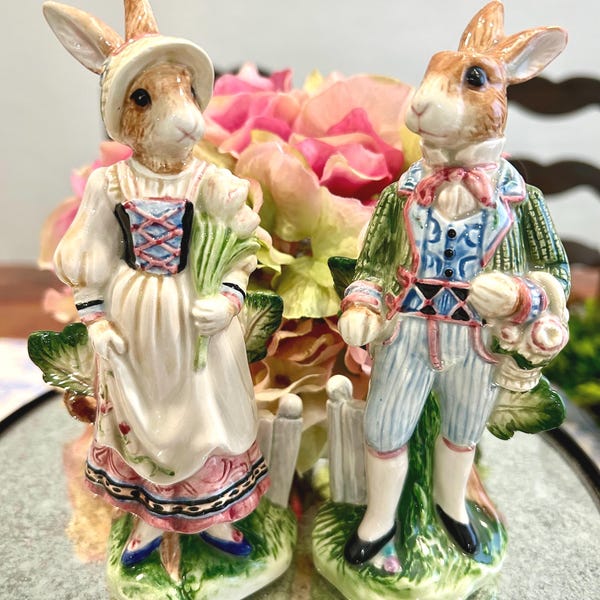 Vintage Fitz Floyd Hand Painted Easter Spring Mother's Day Old World Rabbits Salt & Pepper Shakers 6.5"