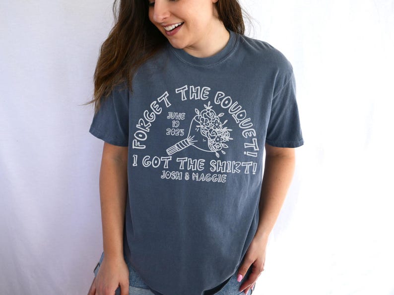 Custom Wedding Toss Shirts, Custom Wedding Shirt, Personalized Bridal Party Gift, Wedding Party Favors, Matching Group Shirts, Wedding Merch bild 8