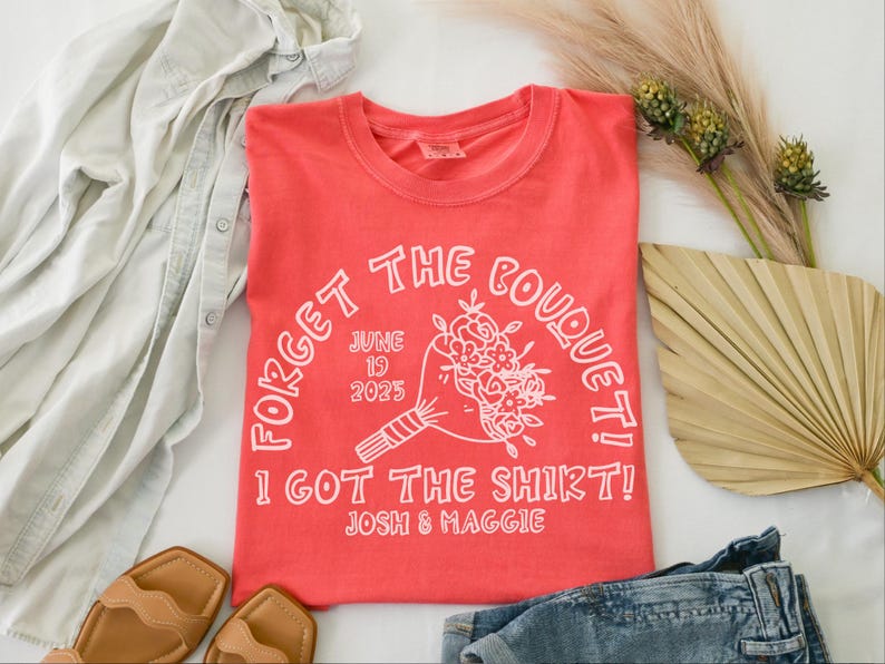 Custom Wedding Toss Shirts, Custom Wedding Shirt, Personalized Bridal Party Gift, Wedding Party Favors, Matching Group Shirts, Wedding Merch bild 2