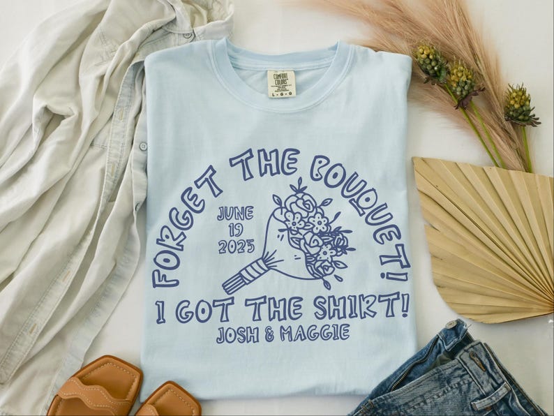 Custom Wedding Toss Shirts, Custom Wedding Shirt, Personalized Bridal Party Gift, Wedding Party Favors, Matching Group Shirts, Wedding Merch bild 4