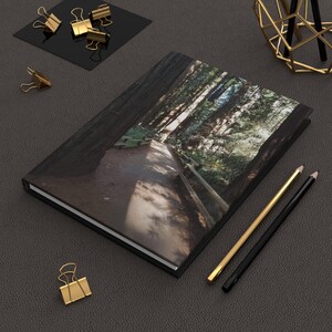 Wood Path, Hardcover Journal Matte, Geschenk, Reisegeschenk, schreiben Sie alle Gefühle, Gedanken oder Dinge auf, die Sie tun möchten