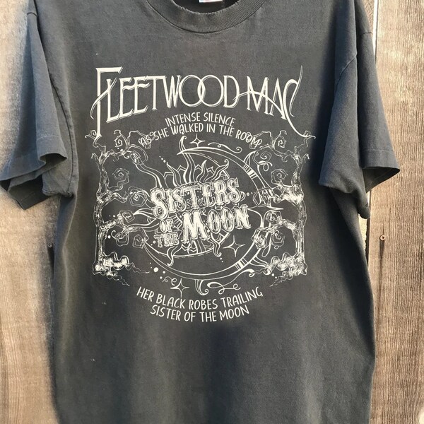 Vintage Fleetwood Mac Comfort Colors Shirt, Fleetwood Mac Rock Music, Fleetwood Mac Tour 2024 Shirt, Gift For Men Women Unisex T-Shirt