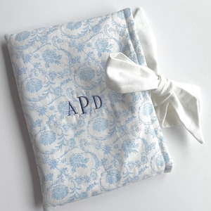 Embroidered Quilted Bible/Book Sleeve