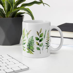 Elegant Floral Ceramic Mug – 11 oz | Beautiful Flower Print Coffee Cup | Tea Mug for Women, Mom, or Friend | Gift for Her