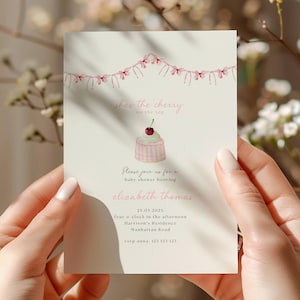 Set di inviti per baby shower "Cherry on top", invito per baby shower "She Is the cherry on top", invito per baby shower con ciliegia rosa e fiocco, CP01