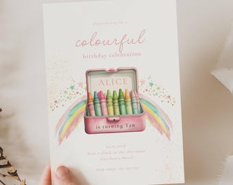 Invitación de cumpleaños con crayones, invitación a fiesta de arte con crayones, fiesta de cumpleaños con crayones, fiesta de cumpleaños con arte, invitación a fiesta con crayones, cumpleaños con crayones, AC01