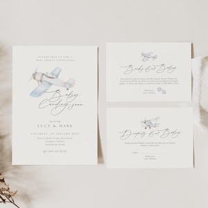 Uitnodiging babyshower binnenkort landen, vliegtuig voor babyshower uitnodigen, babyshower uitnodigen met vliegtuigen, blauw vliegtuig landing binnenkort baby, AH11
