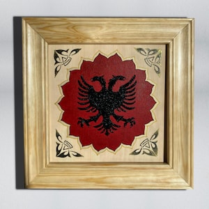 Handgemachte albanische Adler Acrylmalerei, Wohnkultur Geschenk. Dekoratives goldenes Design