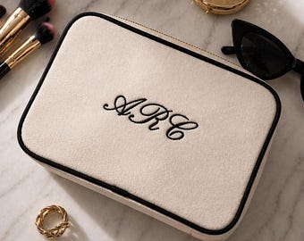 Personalized Makeup Bag | Custom Cosmetic Bag | Monogram Toiletry Bag | Bridesmaid Gift | Embroidered Travel Pouch | Cosmetic Case