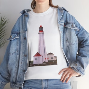 Lighthouse Summer Unisex T Shirt, Vintage Tee, Summer Graphic Tee, Lighthouse T Shirt, Summer Shirt, Gift Ideas for Boat Lovers, Beach Shirt