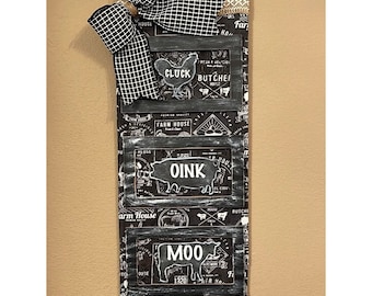 Farmhouse Chicken Pig and Cow Sign