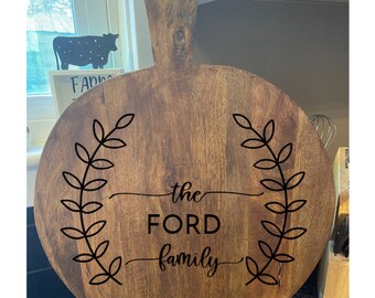 Family Personalized Round Charcuterie Board