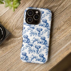 Cavapoo Toile de Jouy MagSafe Tough Phone Case iPhone 17, 16, 15, 14 Pro Max-skal, Cavapoo Lovers magnetiskt tåligt telefonskal Chinoiserie-skal