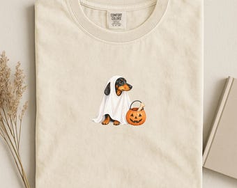 Dachshund Halloween Shirt, Comfort Colors® Spooky Doxie Mom T-Shirt, Sausage Dog Fall Tee, Ghost Wiener Dog Shirt