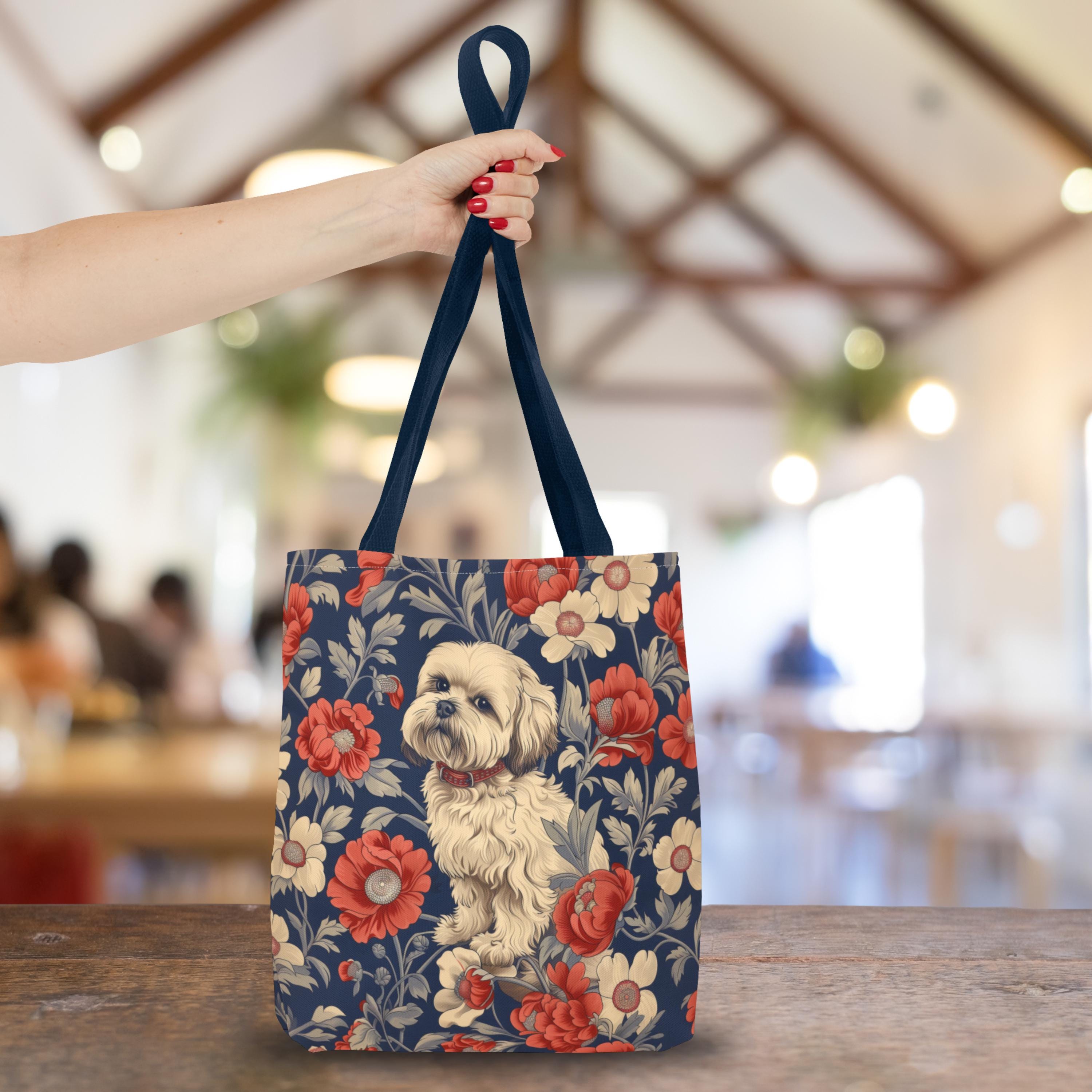 シーズーの花柄トートバッグ - 本や買い物に便利な普段使いのバッグ