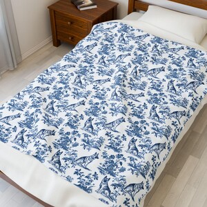 German Shepherd Blue French Toile Blanket, Blue Toile Throw Blanket for GSD Lovers Toile de Jouy Gift Shepherd Dog Toile Cozy Plush Blanket image 5