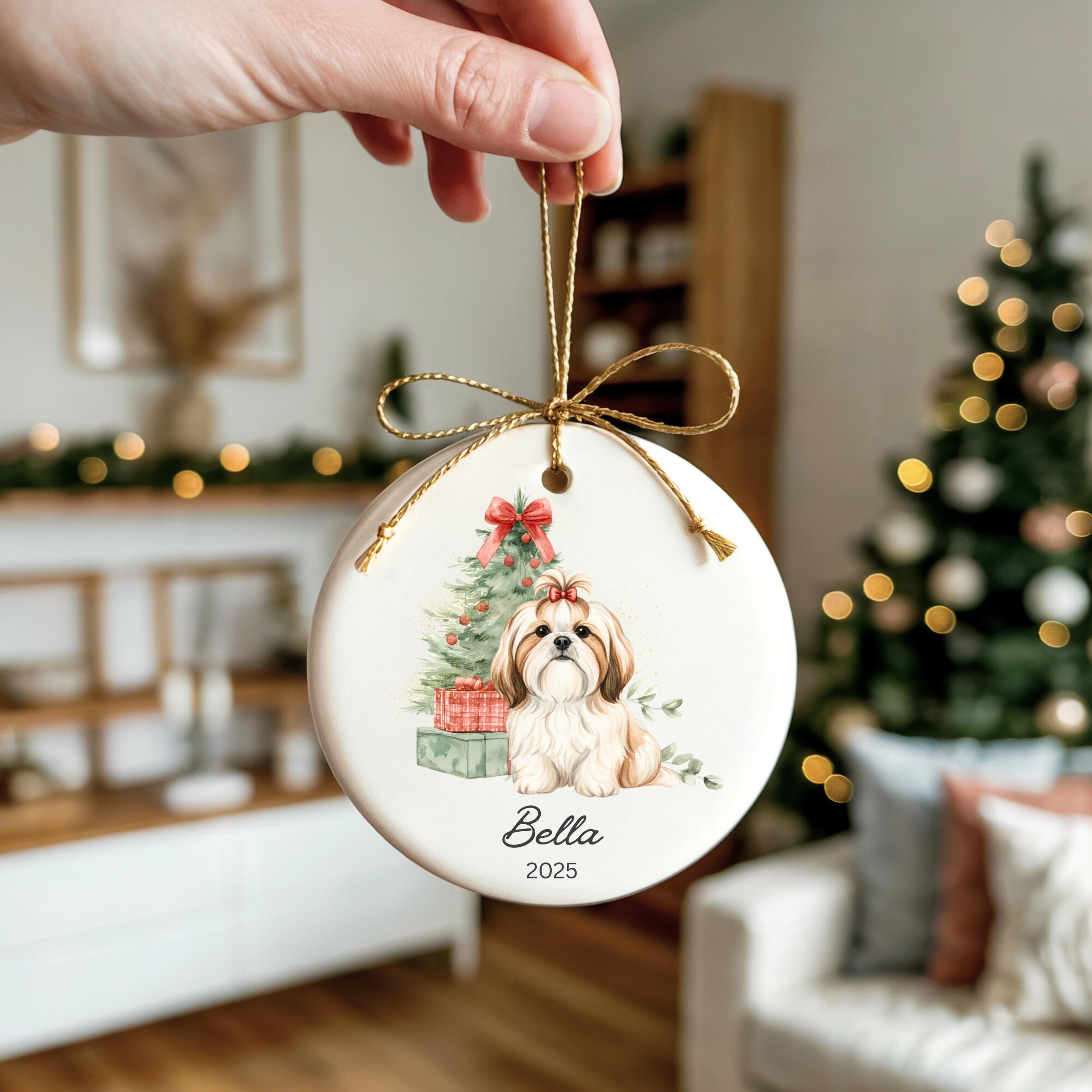 パーソナライズされたシーズーのクリスマスオーナメント：ヴィンテージ