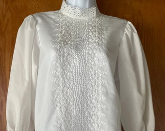 Vintage 1970s White Victorian Mutton Sleeve Blouse