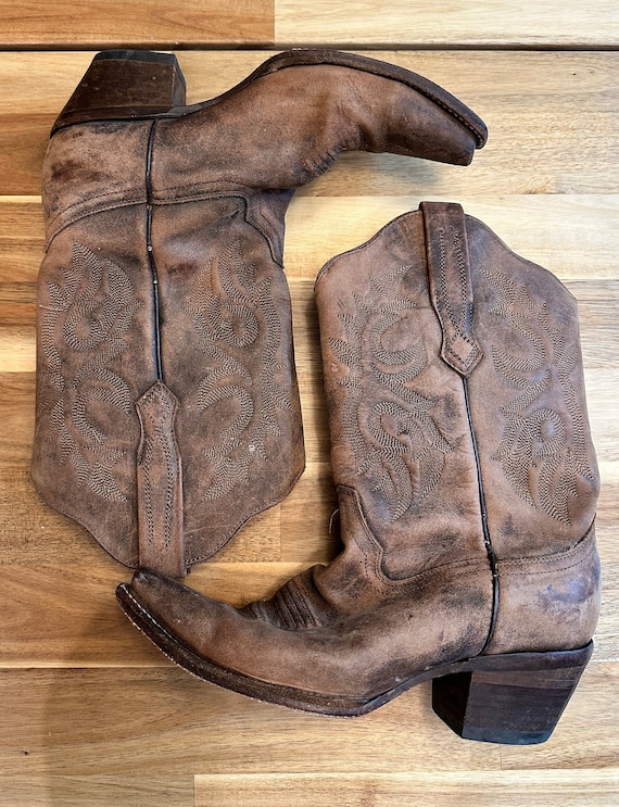 Vintage Corral Cowboy Boots