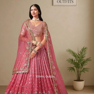Perfekt persikafärgad Lehenga Choli för kvinnor, indisk bröllopsfestkläder, Lahenga Choli, Bollywood-stil, Ghagra Choli, traditionell klädsel, Lehenga-kläder bild 2