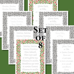 Puede incluir: Un conjunto de ocho tarjetas con texto religioso en latín. Cada tarjeta presenta bordes ornamentados en blanco y negro con detalles florales en rojo y verde. Las palabras "SET OF 8" están en el centro.